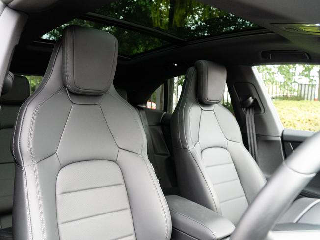 PORSCHE Macan Photo 10