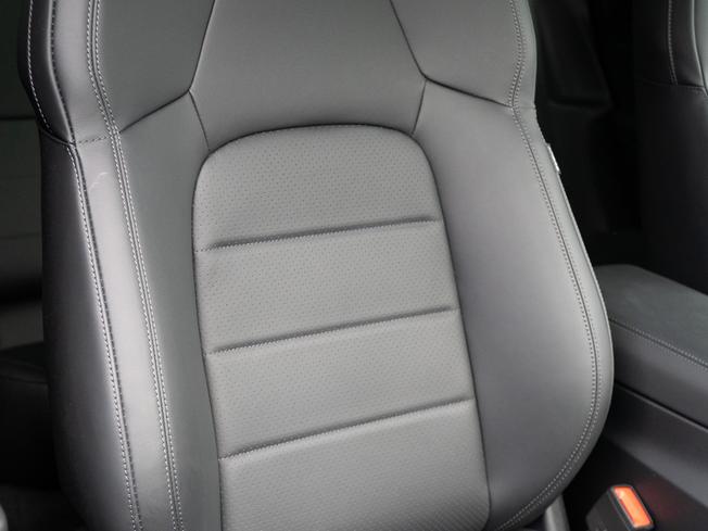 PORSCHE Macan Photo 11