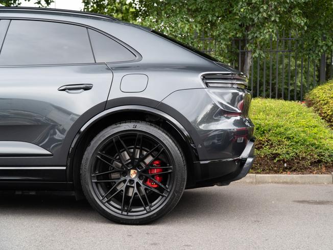 PORSCHE Macan Photo 34
