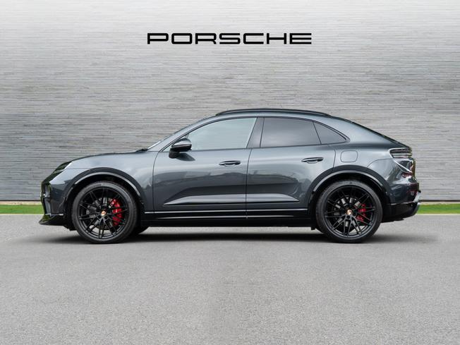PORSCHE Macan Photo 5