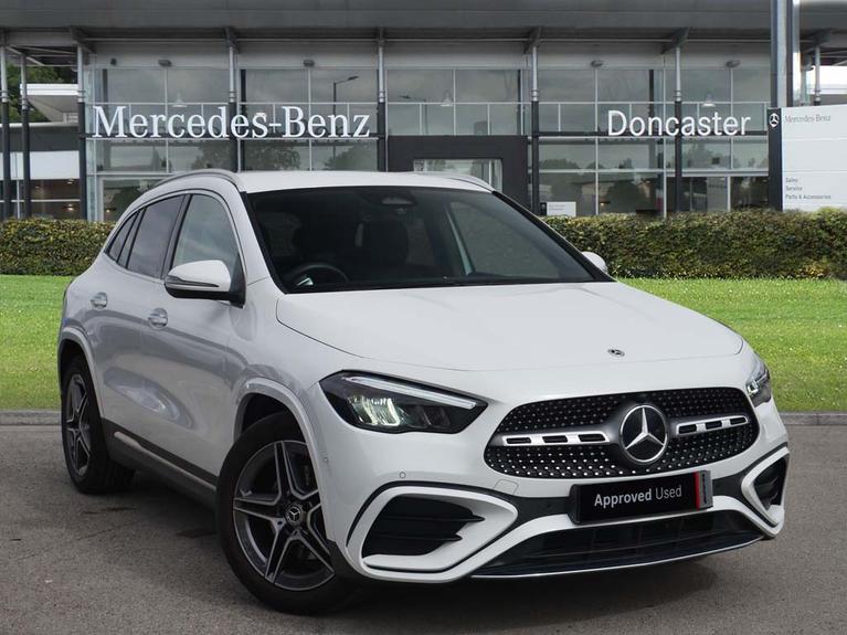 Used 2023 MERCEDES-BENZ GLA 1.3 GLA200h MHEV AMG Line (Executive) SUV 5dr Petrol Hybrid 7G-DCT Euro 6 (s/s) (163 ps) White at JCT600