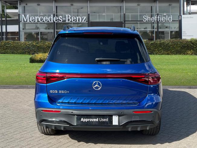 MERCEDES-BENZ Eqb Photo 11