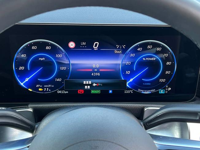 MERCEDES-BENZ Eqb Photo 25