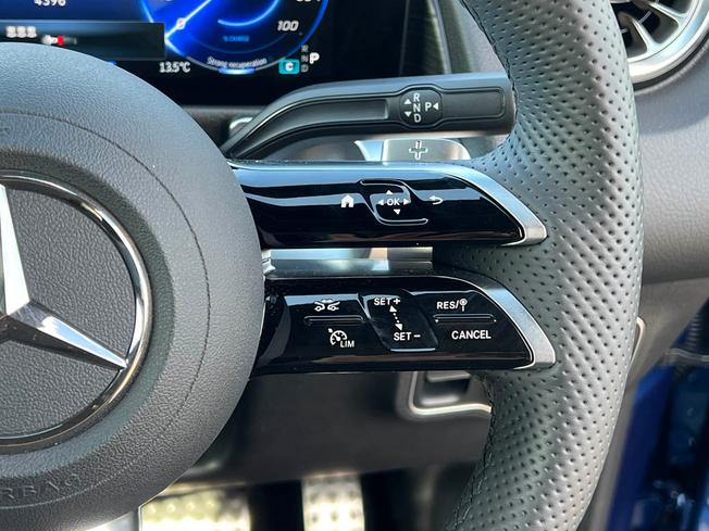 MERCEDES-BENZ Eqb Photo 26