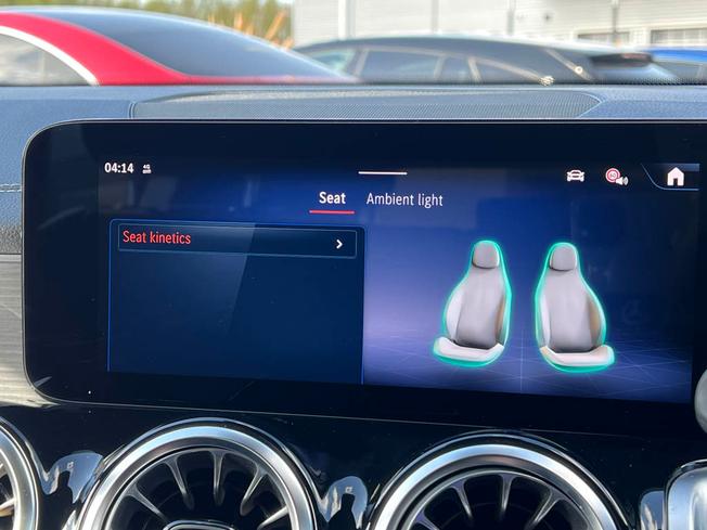 MERCEDES-BENZ Eqb Photo 31