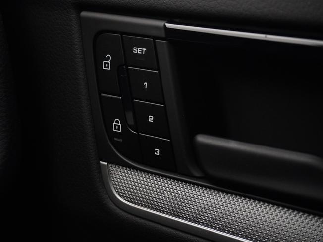 PORSCHE Cayenne Photo 22