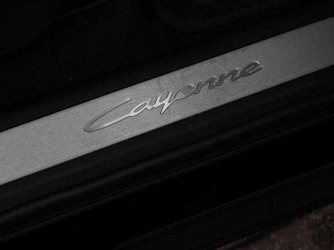 PORSCHE Cayenne Photo 25