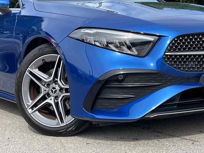 MERCEDES-BENZ A Class Photo 12