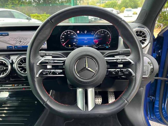 MERCEDES-BENZ A Class Photo 21