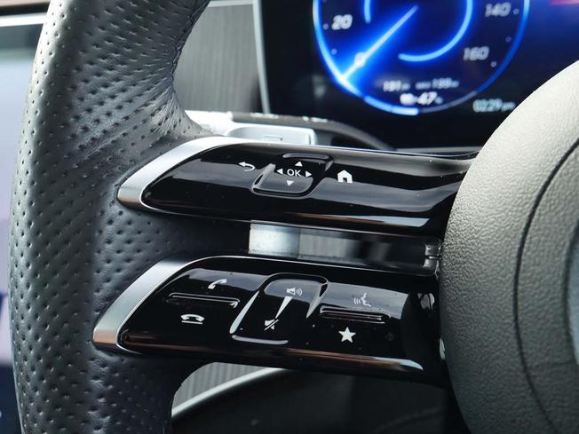 MERCEDES-BENZ Eqs Photo 12