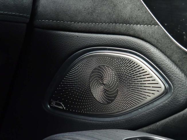 MERCEDES-BENZ Eqs Photo 17
