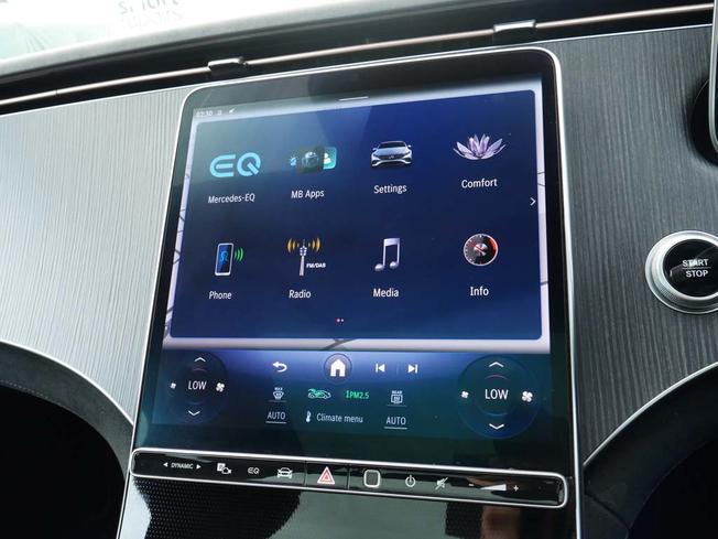 MERCEDES-BENZ Eqs Photo 21