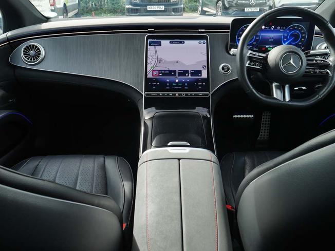 MERCEDES-BENZ Eqs Photo 5
