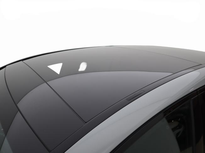 MERCEDES-BENZ EQE Photo 18