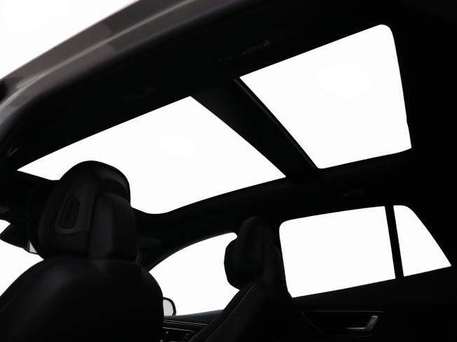 MERCEDES-BENZ EQE Photo 26