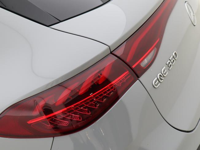 MERCEDES-BENZ EQE Photo 27