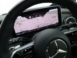 MERCEDES-BENZ EQE Photo 4