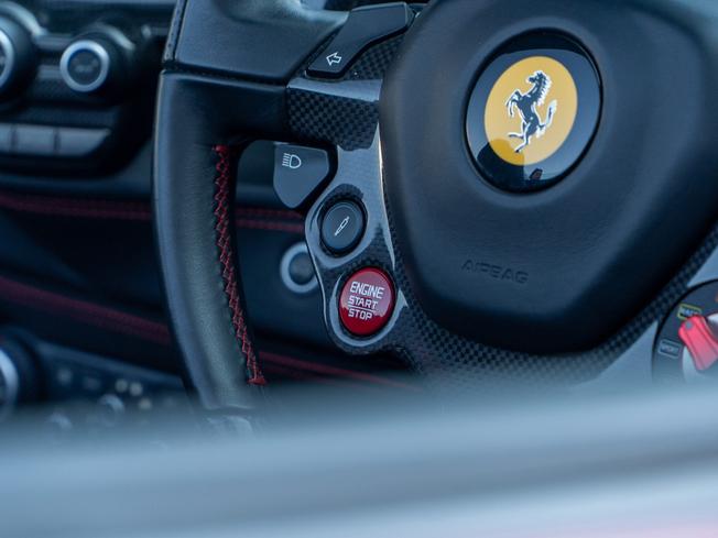 FERRARI 488 Spider Photo 19