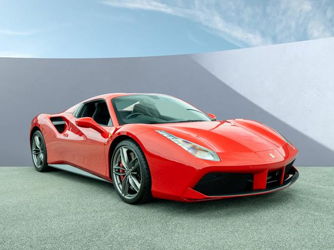 FERRARI 488 Spider Photo 9