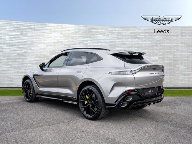 ASTON MARTIN Dbx Photo 2