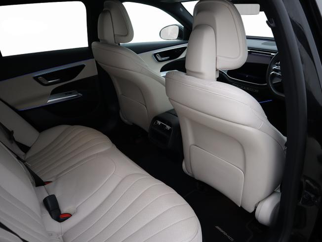 MERCEDES-BENZ E Class Photo 26