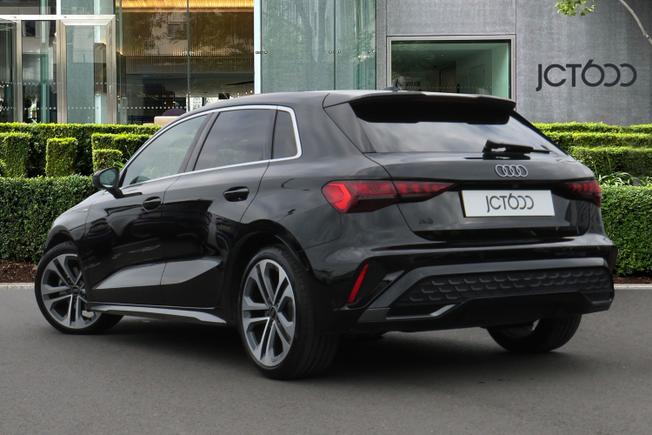 Audi A3 Photo 2