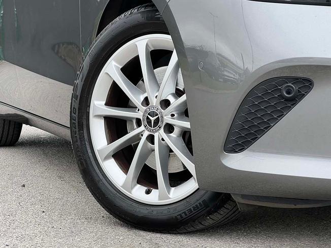 MERCEDES-BENZ B Class Photo 13