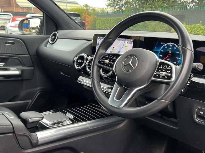 MERCEDES-BENZ B Class Photo 20