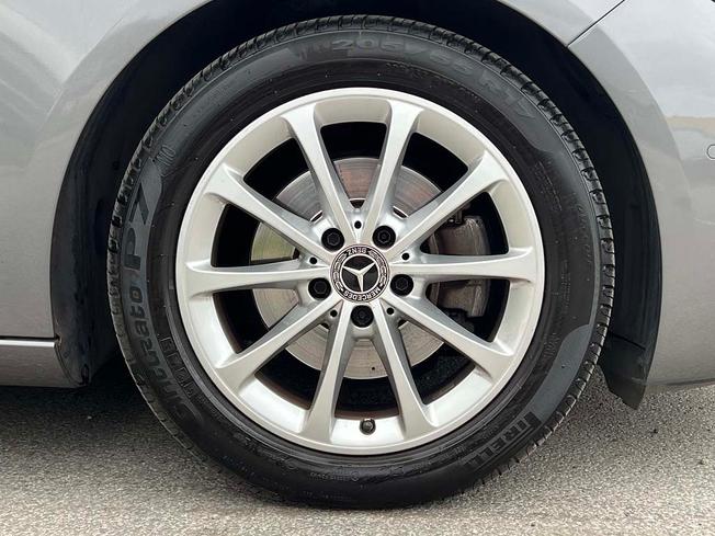 MERCEDES-BENZ B Class Photo 6
