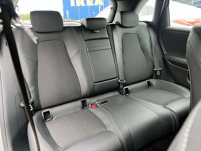 MERCEDES-BENZ B Class Photo 8
