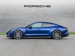 PORSCHE Taycan Photo 5