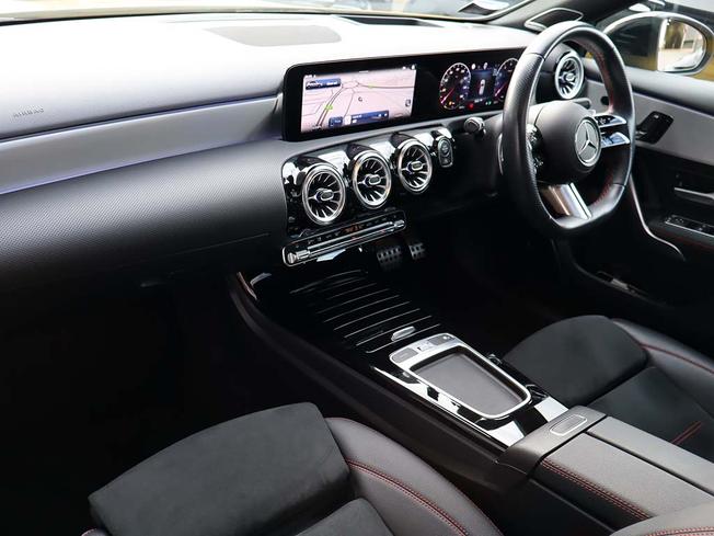 MERCEDES-BENZ A Class Photo 3
