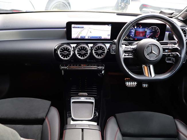 MERCEDES-BENZ A Class Photo 5