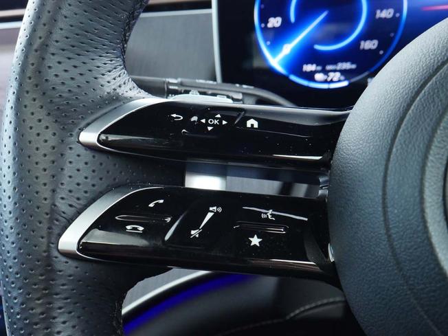 MERCEDES-BENZ Eqe Photo 11