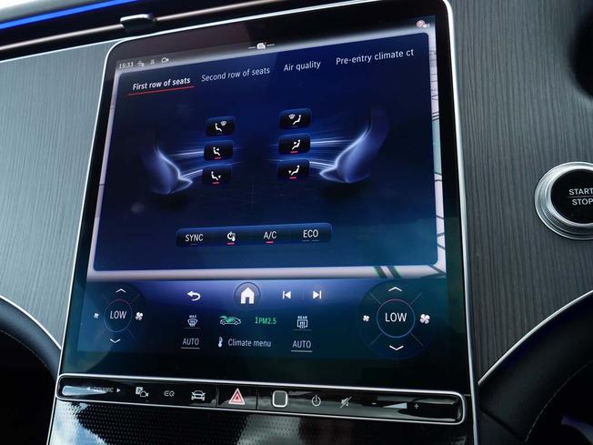 MERCEDES-BENZ Eqe Photo 24