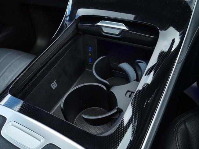 MERCEDES-BENZ Eqe Photo 32