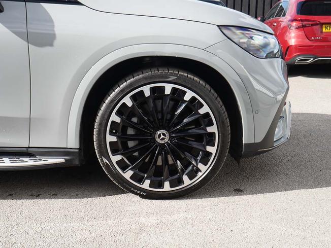 MERCEDES-BENZ Eqe Photo 6