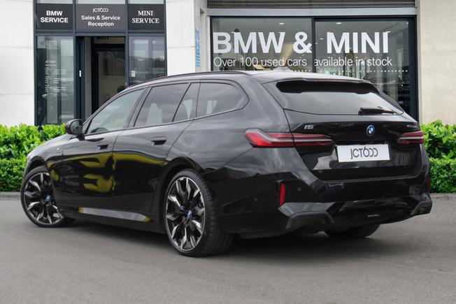 BMW I5 Photo 2