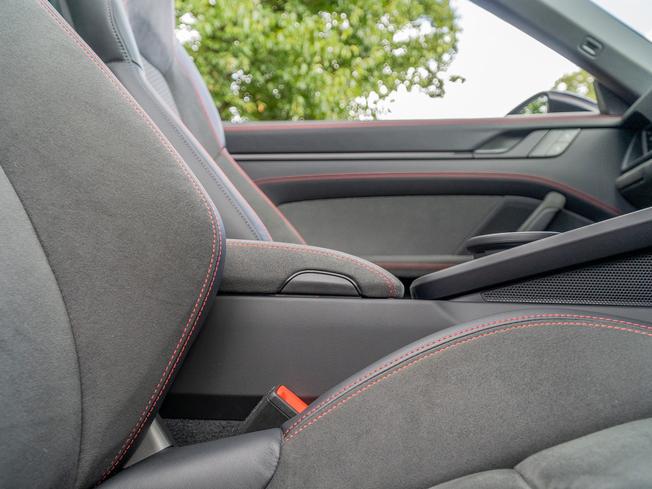 PORSCHE 911 Photo 15