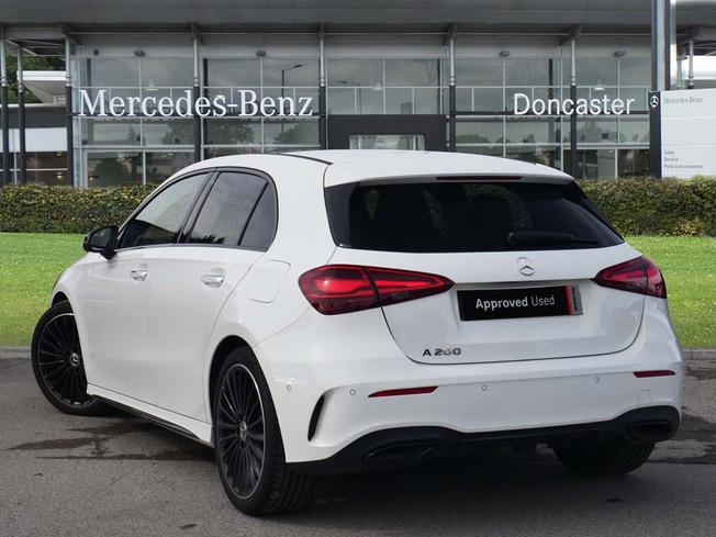 MERCEDES-BENZ A Class Photo 2