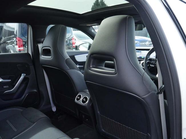 MERCEDES-BENZ A Class Photo 35