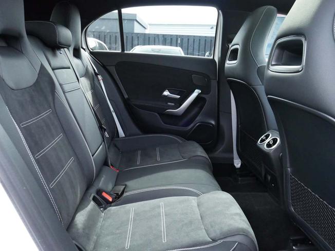 MERCEDES-BENZ A Class Photo 8