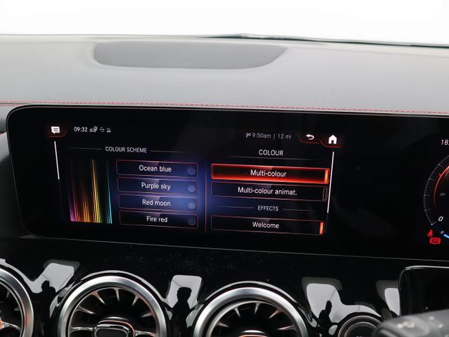 MERCEDES-BENZ Eqa Photo 28