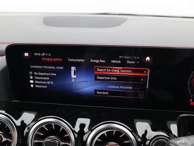 MERCEDES-BENZ Eqa Photo 29