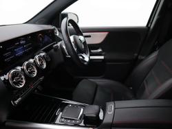 MERCEDES-BENZ Eqa Photo 3