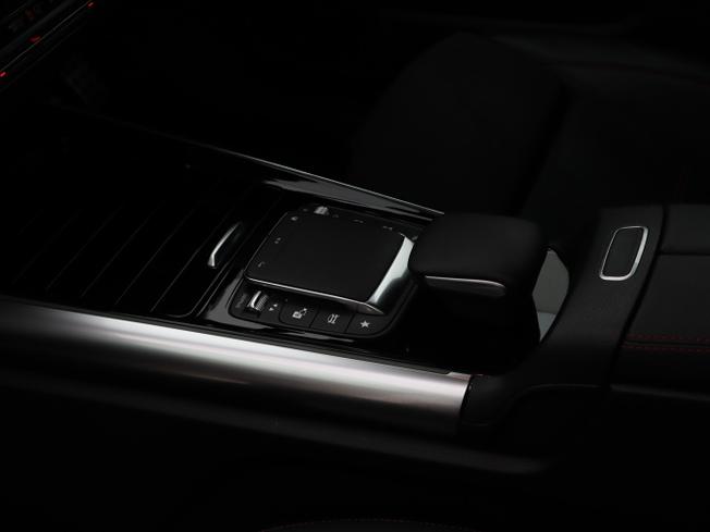 MERCEDES-BENZ Eqa Photo 37