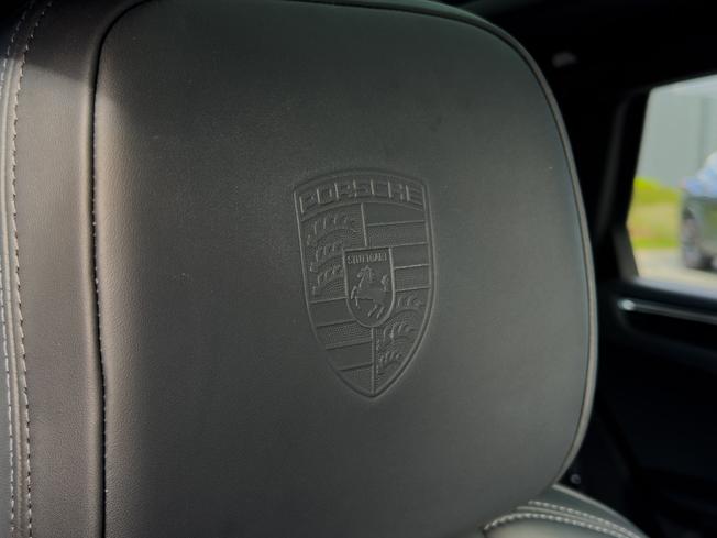 PORSCHE Macan Photo 11