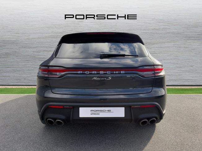 PORSCHE Macan Photo 5