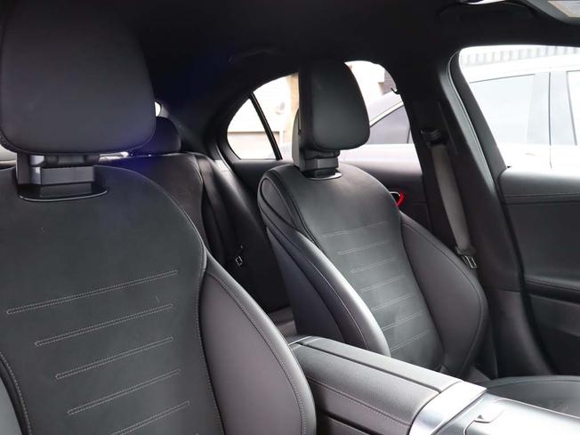 MERCEDES-BENZ C Class Photo 17