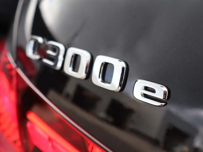MERCEDES-BENZ C Class Photo 18